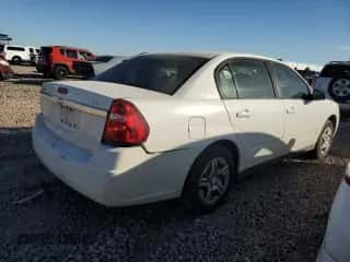 2007 Chevrolet Malibu 1LS z VIN 1G1ZS58F07F224909, wystawiony jako Copart lot #84349334 z przebiegiem 158 954 mil mil oraz Szkoda całkowita • Salvage title. Historia ofert i sprzedaży dostępna na DreamBid. Obrazek 3.