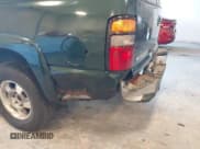 ✅ 2001 Chevrolet Suburban LS • VIN: 1GNFK16T11J198893 • Лот: 41289706. Опубликован ранее на IAAI с пробегом 371 362 миль. Бесплатный доступ к архиву аукционных продаж из США и подробный отчёт об истории автомобиля на DreamBid. Изображение 6.