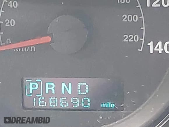 ✅ 2006 Jeep Commander • VIN: 1J8HH48NX6C189274 • Lot: 42883254. Listed on IAAI with 168,690 mi. Free auction sales archive from the USA and detailed vehicle history report at DreamBid. Image 15.