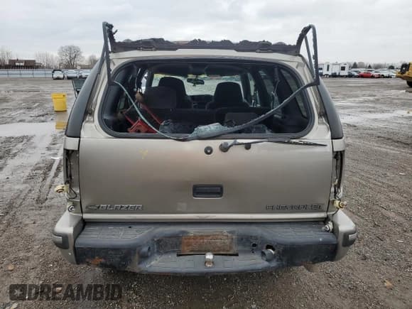 ✅ 1999 Chevrolet Blazer Trailblazer • VIN: 1GNCS13W8X2122902 • Lot: 85032064. Wystawiony na Copart z przebiegiem Nie podano. Bezpłatny archiwum sprzedaży aukcyjnych z USA i szczegółowy raport historii pojazdu na DreamBid. Zdjęcie 6.