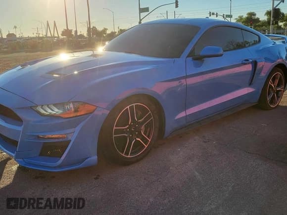 ✅ 2022 Ford Mustang GT • VIN: 1FA6P8CF5N5144311 • Lot: 94188755. Wystawiony na Copart z przebiegiem 36 448 mil. Bezpłatny archiwum sprzedaży aukcyjnych z USA i szczegółowy raport historii pojazdu na DreamBid. Zdjęcie 2.