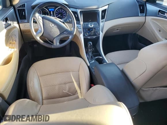 ✅ 2011 Hyundai Sonata Hybrid • VIN: KMHEC4A45BA018301 • Lot: 74801114. Listed on Copart with 141,345 mi. Free auction sales archive from the USA and detailed vehicle history report at DreamBid. Image 8.