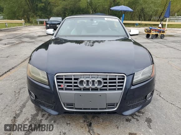 ✅ 2011 Audi S5 Premium Plus • VIN: WAUCGAFH5BN002437 • Lot: 83772335. Wystawiony na Copart z przebiegiem 108 048 mil. Bezpłatny archiwum sprzedaży aukcyjnych z USA i szczegółowy raport historii pojazdu na DreamBid. Zdjęcie 5.