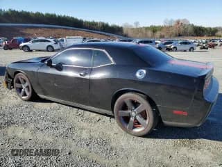 ✅ 2013 Dodge Challenger SXT • VIN: 2C3CDYAGXDH595537 • Lot: 84115864. Wystawiony na Copart z przebiegiem 109 005 mil. Bezpłatny archiwum sprzedaży aukcyjnych z USA i szczegółowy raport historii pojazdu na DreamBid. Zdjęcie 2.