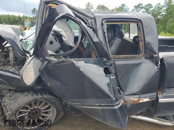 ✅ 1999 GMC Sierra 1500 SLE • VIN: 1GTEK19T0XZ537279 • Лот: 68516285. Опубликован ранее на Copart с пробегом Не указан. Бесплатный доступ к архиву аукционных продаж из США и подробный отчёт об истории автомобиля на DreamBid. Изображение 7.