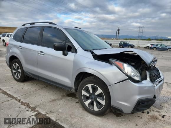 ✅ 2017 Subaru Forester • VIN: JF2SJABC9HH525396 • Lot: 85376095. Wystawiony na Copart z przebiegiem 93 231 mil. Bezpłatny archiwum sprzedaży aukcyjnych z USA i szczegółowy raport historii pojazdu na DreamBid. Zdjęcie 4.