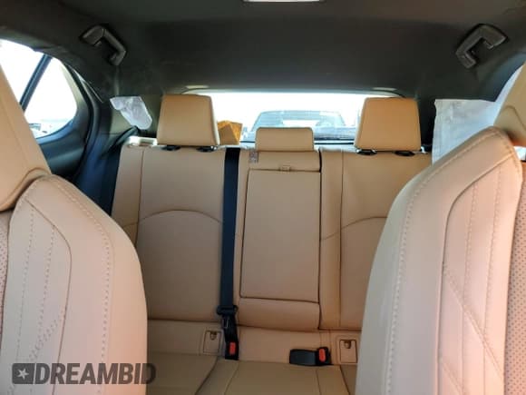 ✅ 2023 Lexus UX 250h Premium • VIN: JTHP6JBH6P2159687 • Lot: 82954783. Wystawiony na Copart z przebiegiem 2 669 mil. Bezpłatny archiwum sprzedaży aukcyjnych z USA i szczegółowy raport historii pojazdu na DreamBid. Zdjęcie 10.