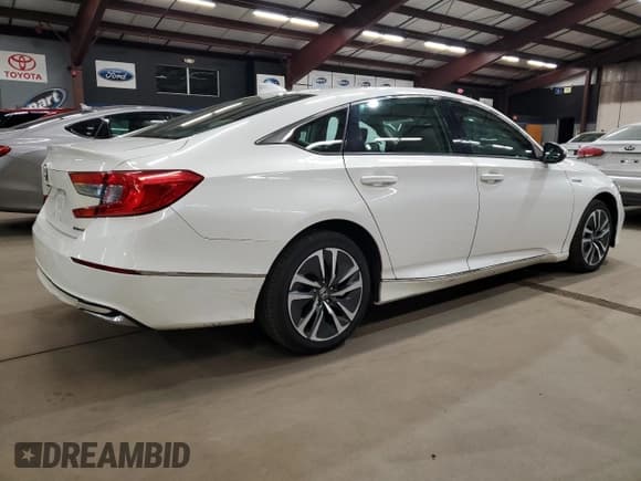 ✅ 2018 Honda Accord EX-L • VIN: 1HGCV3F56JA003744 • Lot: 93435045. Listed on Copart with 231,252 mi. Free auction sales archive from the USA and detailed vehicle history report at DreamBid. Image 3.