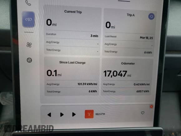 ✅ 2023 Fisker Ocean Extreme • VIN: VCF1EBU20PG008162 • Lot: 47985485. Listed on Copart with 17,047 mi. Free auction sales archive from the USA and detailed vehicle history report at DreamBid. Image 9.