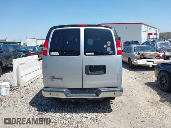 2014 Chevrolet Express Passenger LT с VIN 1GNWGRFG2E1145158, выставлен на аукционе IAAI как лот 41978427 с пробегом 185 336 миль миль и . История ставок и продаж доступна на DreamBid. Изображение 16.