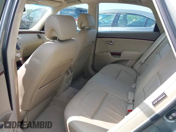 2008 Hyundai Azera Limited с VIN KMHFC46FX8A263425, выставлен на аукционе IAAI как лот 42254129 с пробегом 58 480 миль миль и . История ставок и продаж доступна на DreamBid. Изображение 8.