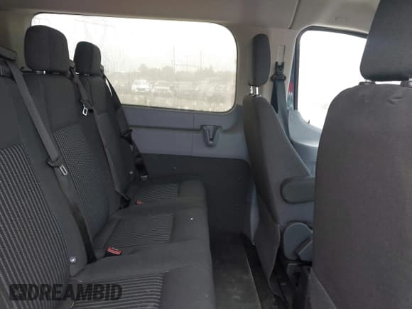 ✅ 2016 Ford Transit Passenger XL • VIN: 1FBZX2YG5GKA67311 • Lot: 42439738. Wystawiony na IAAI z przebiegiem 94 998 mil. Bezpłatny archiwum sprzedaży aukcyjnych z USA i szczegółowy raport historii pojazdu na DreamBid. Zdjęcie 8.