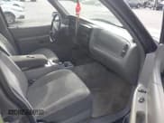 ✅ 1995 Ford Explorer Eddie Bauer • VIN: 1FMDU32X8SUA90054 • Lot: 42858544. Wystawiony na IAAI z przebiegiem 248 763 mil. Bezpłatny archiwum sprzedaży aukcyjnych z USA i szczegółowy raport historii pojazdu na DreamBid. Zdjęcie 5.