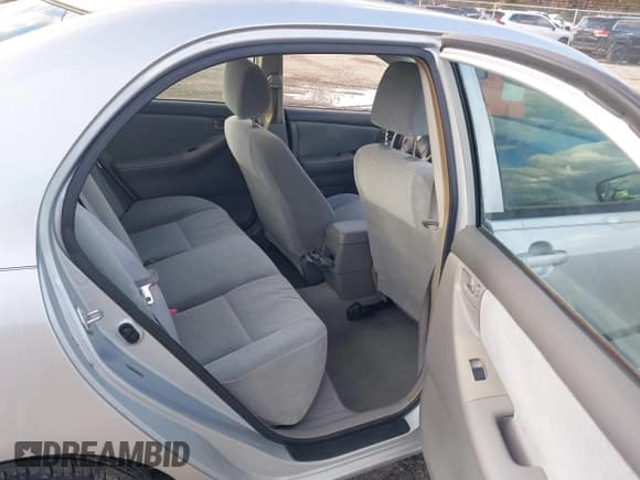✅ 2007 Toyota Corolla CE • VIN: 2T1BR32E37C822851 • Lot: 43659829. Listed on IAAI with 104,384 mi. Free auction sales archive from the USA and detailed vehicle history report at DreamBid. Image 8.