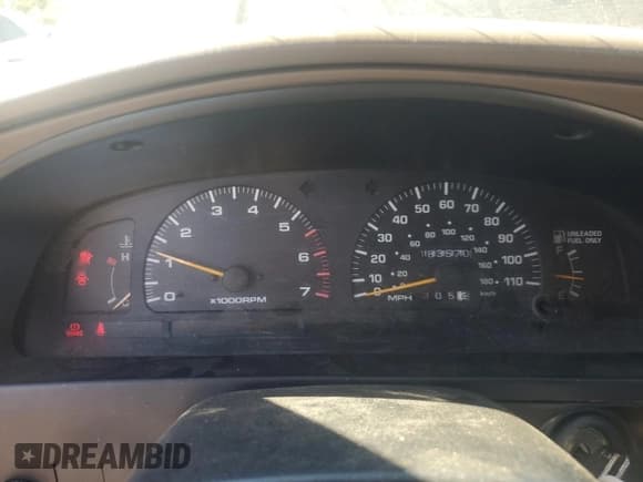 ✅ 1997 Toyota 4Runner SR5 • VIN: JT3GN86R7V0036882 • Lot: 82649715. Wystawiony na Copart z przebiegiem 183 570 mil. Bezpłatny archiwum sprzedaży aukcyjnych z USA i szczegółowy raport historii pojazdu na DreamBid. Zdjęcie 9.