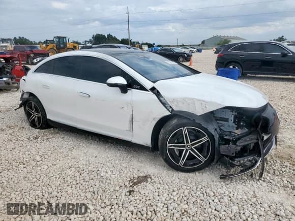 ✅ 2023 Mercedes-Benz EQE 500 • VIN: W1KEG2CB8PF034517 • Lot: 71071705. Listed on Copart with Not provided. Free auction sales archive from the USA and detailed vehicle history report at DreamBid. Image 4.