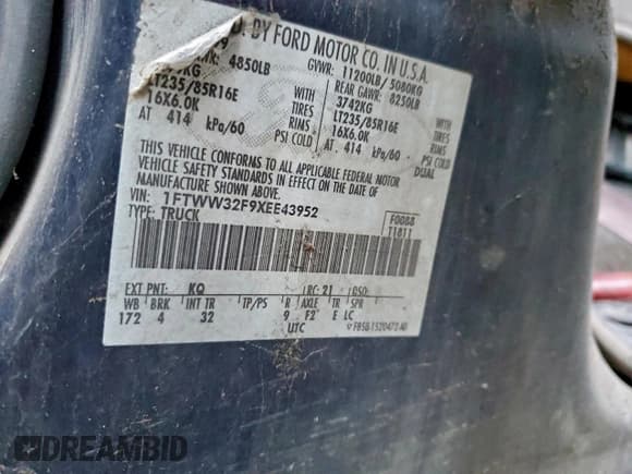 ✅ 1999 Ford F-350 XL • VIN: 1FTWW32F9XEE43952 • Lot: 96837145. Wystawiony na Copart z przebiegiem 615 422 mil. Bezpłatny archiwum sprzedaży aukcyjnych z USA i szczegółowy raport historii pojazdu na DreamBid. Zdjęcie 13.