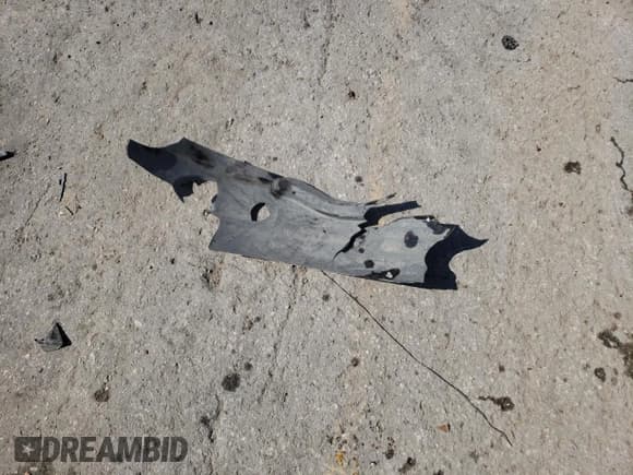 ✅ 2017 Chevrolet Equinox LS • VIN: 2GNALBEK5H1601915 • Лот: 84781985. Опубликован ранее на Copart с пробегом 98 553 миль. Бесплатный доступ к архиву аукционных продаж из США и подробный отчёт об истории автомобиля на DreamBid. Изображение 13.