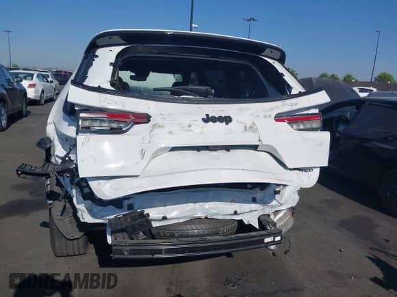 2024 Jeep Grand Cherokee Limited с VIN 1C4RJJBG0R8578991, выставлен на аукционе IAAI как лот 42608453 с пробегом 17 377 миль миль и . История ставок и продаж доступна на DreamBid. Изображение 6.