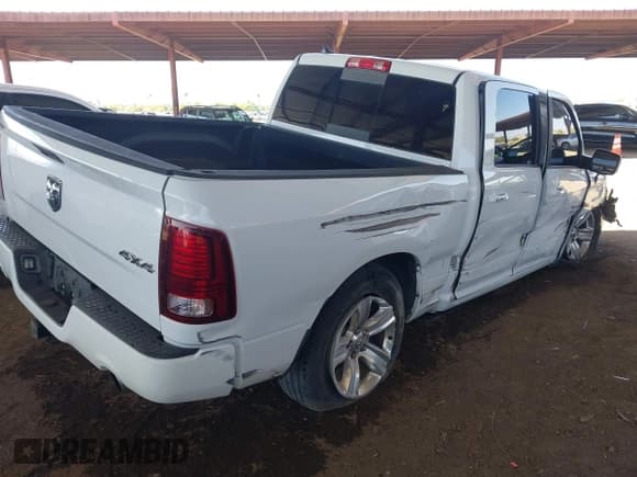 ✅ 2015 Ram 1500 Sport • VIN: 1C6RR7MT2FS653962 • Lot: 42249772. Listed on IAAI with 83,855 mi. Free auction sales archive from the USA and detailed vehicle history report at DreamBid. Image 4.