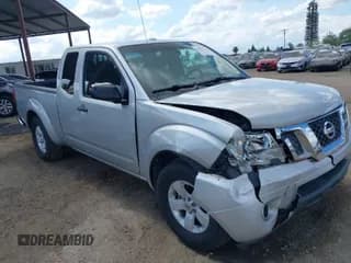 ✅ 2013 Nissan Frontier S • VIN: 1N6BD0CT9DN745970 • Lot: 41893574. Wystawiony na IAAI z przebiegiem 199 942 mil. Bezpłatny archiwum sprzedaży aukcyjnych z USA i szczegółowy raport historii pojazdu na DreamBid. Zdjęcie 1.