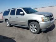 ✅ 2008 Chevrolet Suburban 2LT • VIN: 3GNFC16098G296293 • Lot: 42543429. Listed on IAAI with 184,659 mi. Free auction sales archive from the USA and detailed vehicle history report at DreamBid. Image 12.