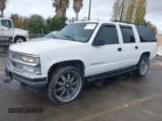 ✅ 1999 Chevrolet Suburban • VIN: 1GNFK16R4XJ371464 • Лот: 43615079. Опубликован ранее на IAAI с пробегом 259 069 миль. Бесплатный доступ к архиву аукционных продаж из США и подробный отчёт об истории автомобиля на DreamBid. Изображение 2.