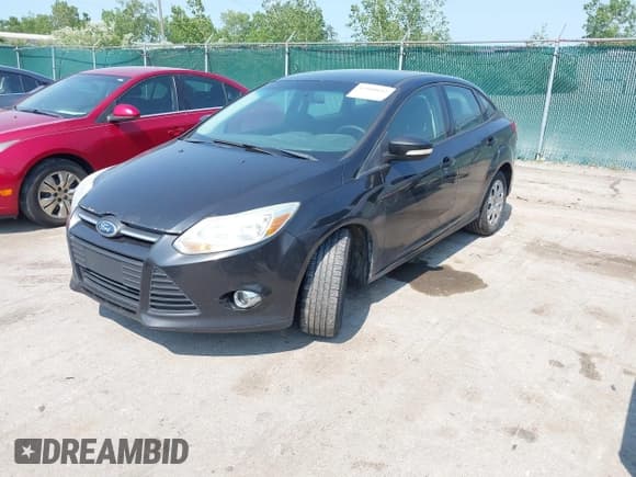 ✅ 2012 Ford Focus SE • VIN: 1FAHP3F29CL311587 • Lot: 42468642. Listed on IAAI with 235,039 mi. Free auction sales archive from the USA and detailed vehicle history report at DreamBid. Image 2.