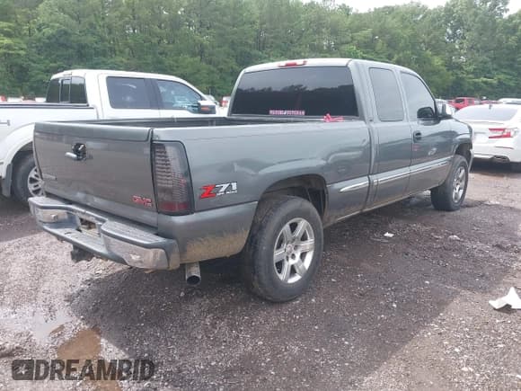 ✅ 2001 GMC Sierra 1500 SLE • VIN: 2GTEK19T011138937 • Лот: 42351471. Опубликован ранее на IAAI с пробегом 296 436 миль. Бесплатный доступ к архиву аукционных продаж из США и подробный отчёт об истории автомобиля на DreamBid. Изображение 4.