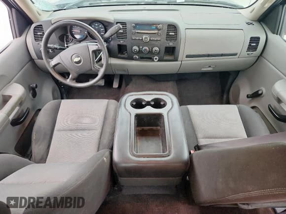 ✅ 2009 Chevrolet Silverado 1500 Work Truck • VIN: 1GCEC19XX9Z280442 • Lot: 59815795. Wystawiony na Copart z przebiegiem 154 621 mil. Bezpłatny archiwum sprzedaży aukcyjnych z USA i szczegółowy raport historii pojazdu na DreamBid. Zdjęcie 8.