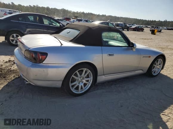 ✅ 2004 Honda S2000 • VIN: JHMAP21414T005692 • Lot: 77436754. Listed on Copart with 88,151 mi. Free auction sales archive from the USA and detailed vehicle history report at DreamBid. Image 3.