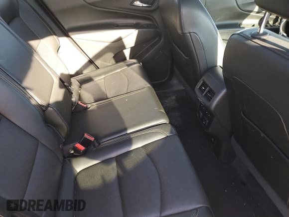 ✅ 2018 Chevrolet Equinox Premier • VIN: 3GNAXMEV6JL101020 • Лот: 86872415. Опубликован ранее на Copart с пробегом 150 371 миль. Бесплатный доступ к архиву аукционных продаж из США и подробный отчёт об истории автомобиля на DreamBid. Изображение 10.