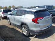 ✅ 2022 GMC Terrain SLE • VIN: 3GKALTEV6NL111006 • Лот: 43282110. Опубликован ранее на IAAI с пробегом 56 069 миль. Бесплатный доступ к архиву аукционных продаж из США и подробный отчёт об истории автомобиля на DreamBid. Изображение 3.