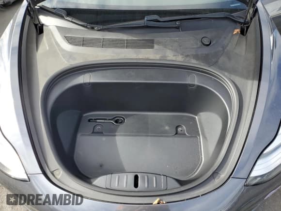 ✅ 2019 Tesla Model 3 Mid Range • VIN: 5YJ3E1EA3KF399321 • Lot: 89438245. Listed on Copart with 40,377 mi. Free auction sales archive from the USA and detailed vehicle history report at DreamBid. Image 11.