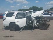 ✅ 2019 Toyota 4Runner SR5 • VIN: JTEBU5JR9K5705193 • Лот: 42914653. Опубликован ранее на IAAI с пробегом Не указан. Бесплатный доступ к архиву аукционных продаж из США и подробный отчёт об истории автомобиля на DreamBid. Изображение 13.