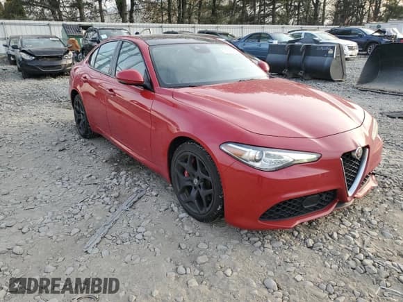 ✅ 2020 Alfa Romeo Giulia Sport • VIN: ZARFANAN2L7626438 • Lot: 91628345. Listed on Copart with 16,289 mi. Free auction sales archive from the USA and detailed vehicle history report at DreamBid. Image 4.
