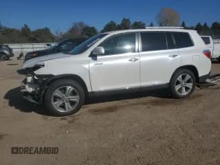 ✅ 2013 Toyota Highlander Limited • VIN: 5TDDK3EH7DS197912 • Lot: 91605725. Listed on Copart with 185,812 mi. Free auction sales archive from the USA and detailed vehicle history report at DreamBid. Image 1.