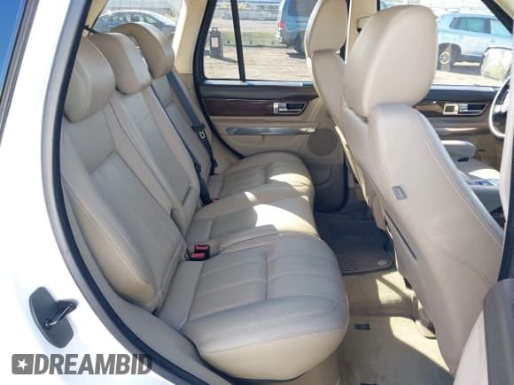 ✅ 2013 Land Rover Range Rover Sport HSE Lux • VIN: SALSK2D4XDA807503 • Lot: 43424091. Listed on IAAI with 96,905 mi. Free auction sales archive from the USA and detailed vehicle history report at DreamBid. Image 8.