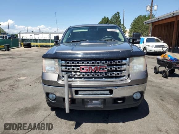 ✅ 2013 GMC Sierra 2500HD SLT • VIN: 1GT121E83DF154837 • Lot: 63439865. Listed on Copart with 241,191 mi. Free auction sales archive from the USA and detailed vehicle history report at DreamBid. Image 5.