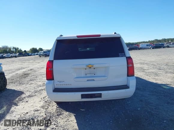 ✅ 2015 Chevrolet Suburban LT • VIN: 1GNSCJKC4FR616440 • Lot: 43489812. Wystawiony na IAAI z przebiegiem 212 406 mil. Bezpłatny archiwum sprzedaży aukcyjnych z USA i szczegółowy raport historii pojazdu na DreamBid. Zdjęcie 16.