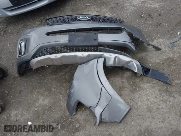 ✅ 2015 Kia Sorento SX Limited • VIN: 5XYKWDA7XFG591922 • Лот: 41947810. Опубликован ранее на IAAI с пробегом 127 167 миль. Бесплатный доступ к архиву аукционных продаж из США и подробный отчёт об истории автомобиля на DreamBid. Изображение 12.