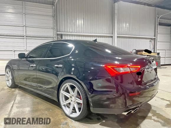 ✅ 2014 Maserati Ghibli S Q4 • VIN: ZAM57RTA9E1112724 • Lot: 62614795. Wystawiony na Copart z przebiegiem 45 525 mil. Bezpłatny archiwum sprzedaży aukcyjnych z USA i szczegółowy raport historii pojazdu na DreamBid. Zdjęcie 3.