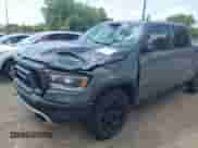 2020 Ram 1500 Rebel z VIN 1C6SRFLM8LN202602, wystawiony jako IAAI lot #42585757 z przebiegiem 46 177 mil mil oraz . Historia ofert i sprzedaży dostępna na DreamBid. Obrazek 6.