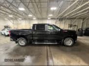 ✅ 2019 Chevrolet Silverado 1500 LT • VIN: 1GCUYDED5KZ107461 • Lot: 43249753. Wystawiony na IAAI z przebiegiem 149 327 mil. Bezpłatny archiwum sprzedaży aukcyjnych z USA i szczegółowy raport historii pojazdu na DreamBid. Zdjęcie 13.