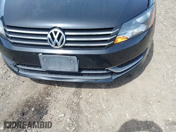 ✅ 2014 Volkswagen Passat S • VIN: 1VWAP7A3XEC008370 • Лот: 42316448. Опубликован ранее на IAAI с пробегом 93 309 миль. Бесплатный доступ к архиву аукционных продаж из США и подробный отчёт об истории автомобиля на DreamBid. Изображение 15.