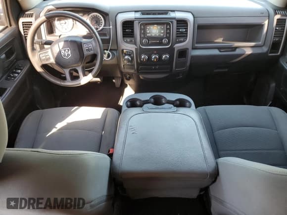 ✅ 2014 Ram 1500 Express • VIN: 1C6RR6FT7ES267785 • Lot: 71555945. Wystawiony na Copart z przebiegiem 263 157 mil. Bezpłatny archiwum sprzedaży aukcyjnych z USA i szczegółowy raport historii pojazdu na DreamBid. Zdjęcie 8.