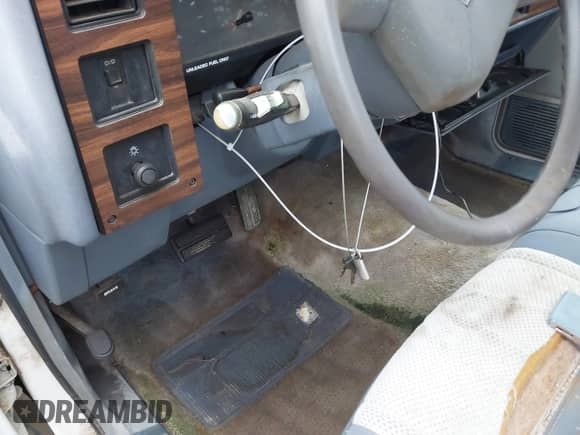 1988 Dodge Dakota with VIN 1B7GN14X7JS758050, listed as a IAAI auction lot 41501338 with 237,061 mi miles and . Bid and sale history available at DreamBid. Image 11.