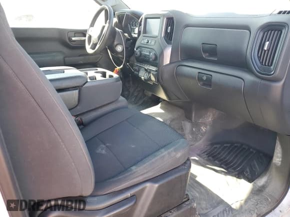 ✅ 2022 Chevrolet Silverado 1500 • VIN: 3GCNYAED0NG107715 • Лот: 45875255. Опубликован ранее на Copart с пробегом 86 590 миль. Бесплатный доступ к архиву аукционных продаж из США и подробный отчёт об истории автомобиля на DreamBid. Изображение 8.