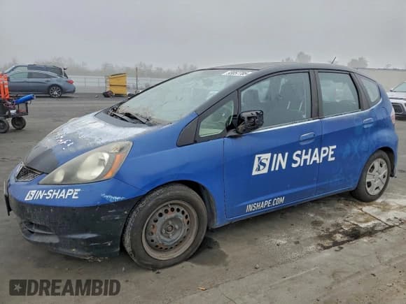 ✅ 2012 Honda Fit • VIN: JHMGE8H37CC029011 • Lot: 93057785. Listed on Copart with 215,420 mi. Free auction sales archive from the USA and detailed vehicle history report at DreamBid. Image 1.