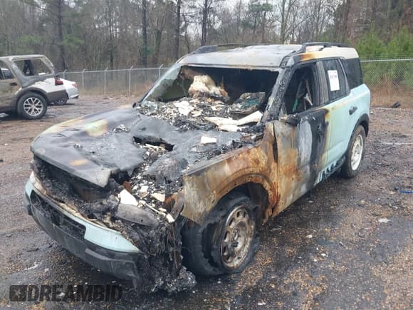 ✅ 2024 Ford Bronco Sport Heritage • VIN: 3FMCR9G61RRE62609 • Lot: 41517486. Listed on IAAI with Not provided. Free auction sales archive from the USA and detailed vehicle history report at DreamBid. Image 2.